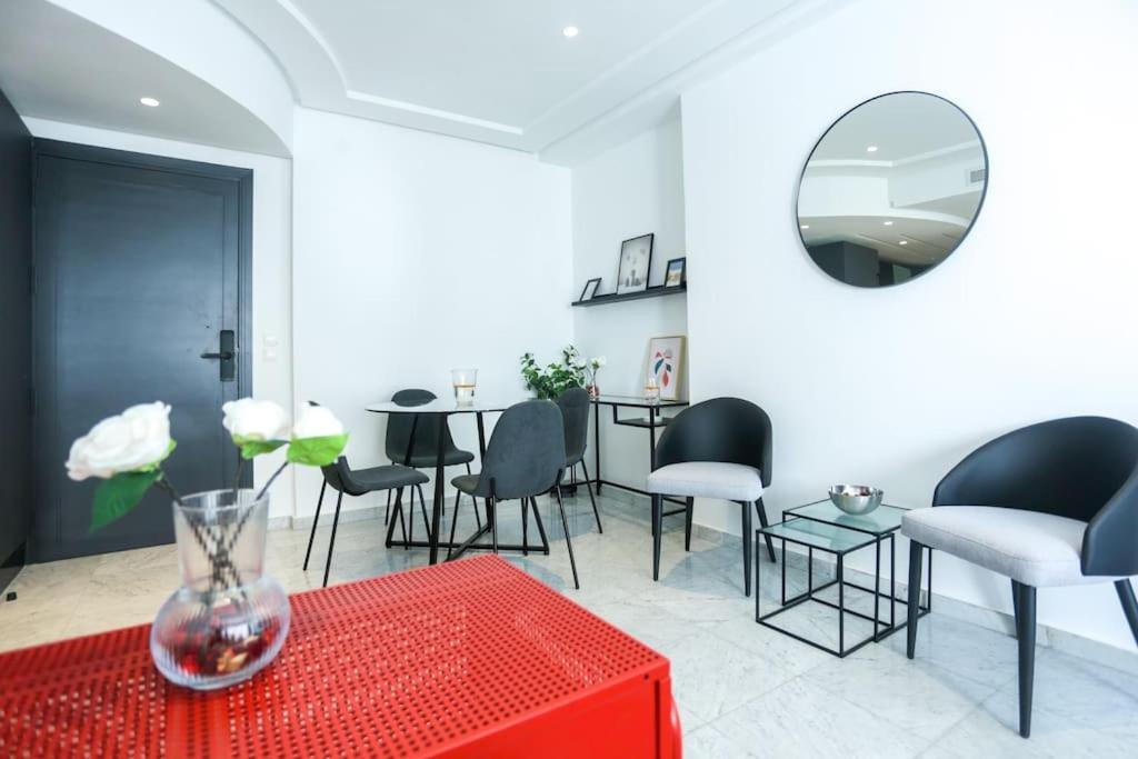 Windsor Apartment *